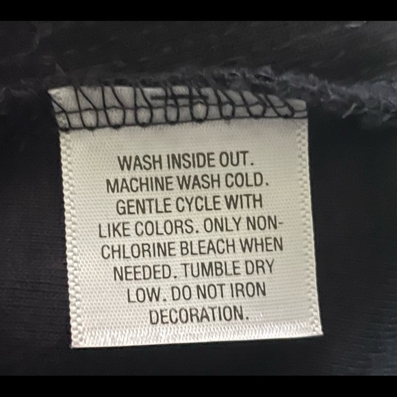 Style & Co Woman’s Black Tank Top. Size S Sequence only in the front see pics - Picture 11 of 11